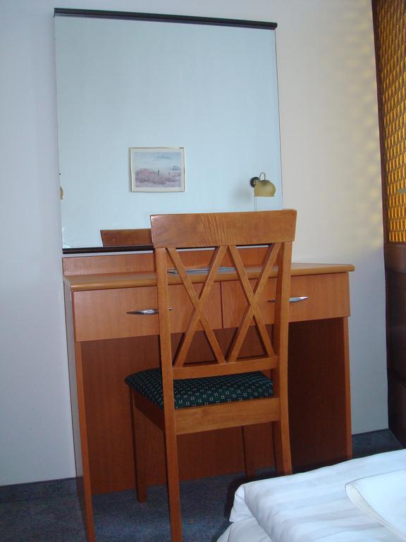 Hotel Termal Tiszaújváros Dış mekan fotoğraf