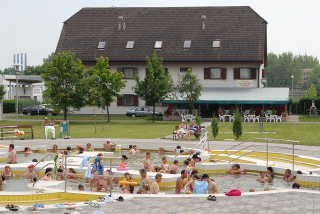 Hotel Termal Tiszaújváros Dış mekan fotoğraf